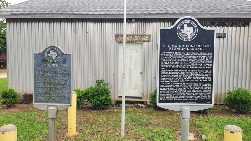 Colonel Wm. L. Moody Marker. Click for full size. Colonel Wm. L. Moody Marker image. Click for full size.