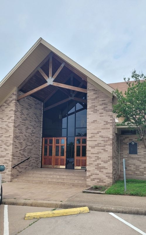 The entrance to the First Methodist Church and Marker. Click for full size. The entrance to the First Methodist Church and Marker image. Click for full size.