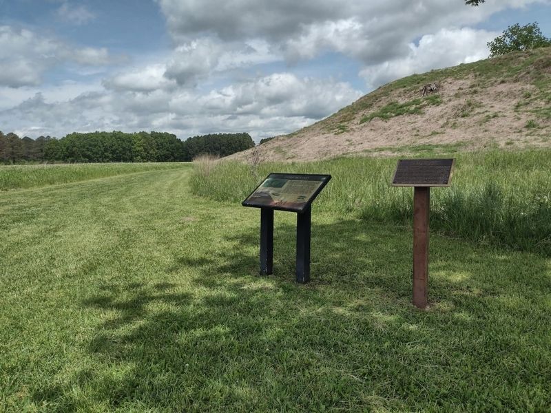 Ozier Mound Marker. Click for full size. Ozier Mound Marker image. Click for full size.