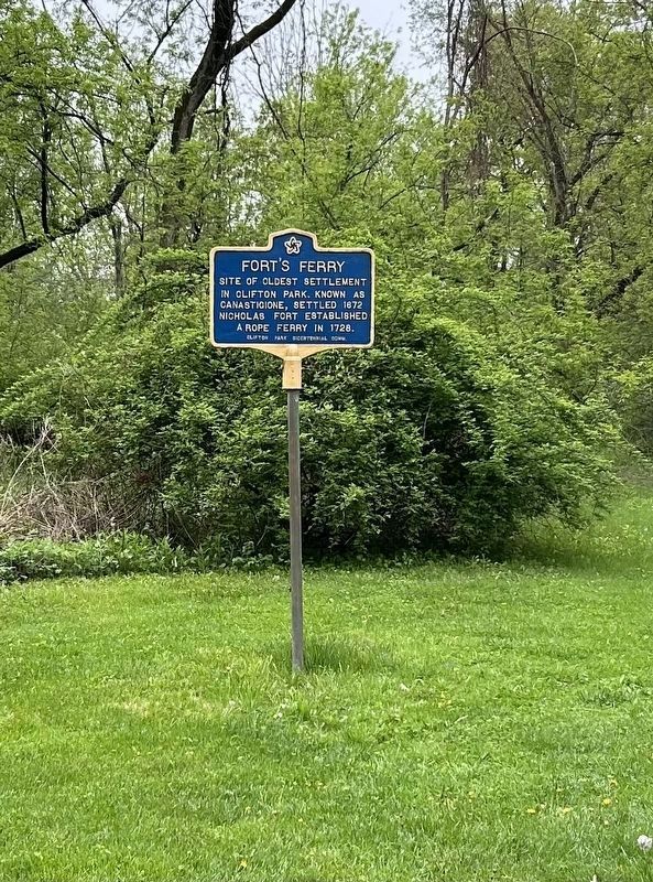 Fort's Ferry Marker. Click for full size. Fort's Ferry Marker image. Click for full size.