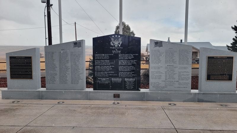 The front view of the Bicknell Veterans Memorial image. Click for full size.