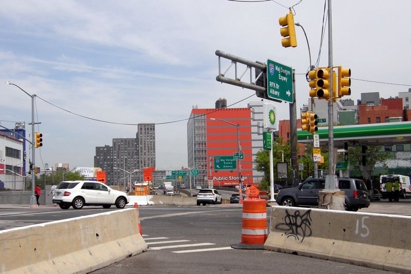 Major Deegan Expressway entrance at East 138th Street. Click for full size. Major Deegan Expressway entrance at East 138th Street image. Click for full size.