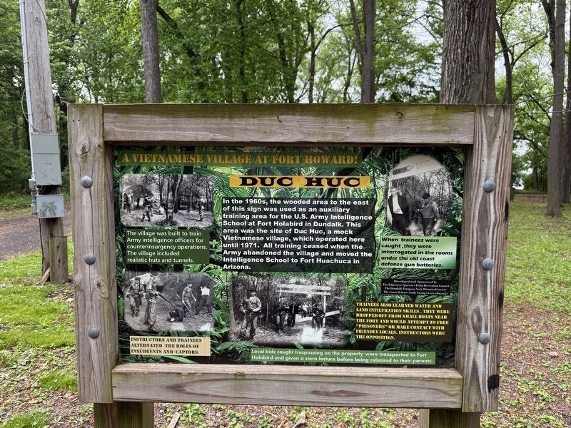 Duc Huc Marker image. Click for full size.