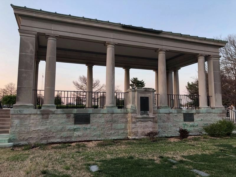 Confederate Cemetery / Confederates Markers. Click for full size. Confederate Cemetery / Confederates Markers image. Click for full size.