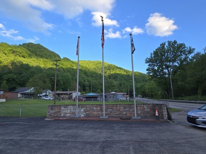 Wide view of War of Terror Memorial / 9/11 Memorial image. Click for full size.