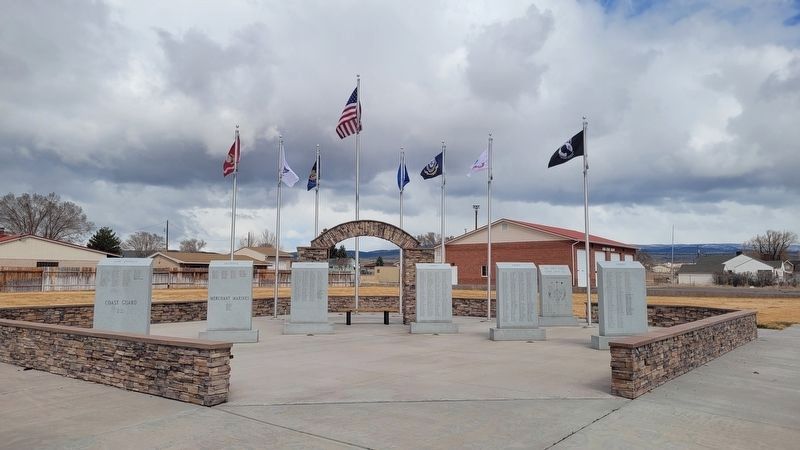 Loa Veterans Memorial image. Click for full size.