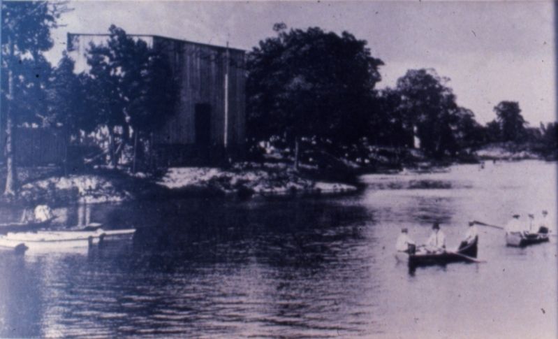 Orcutt Park Lake image. Click for full size.