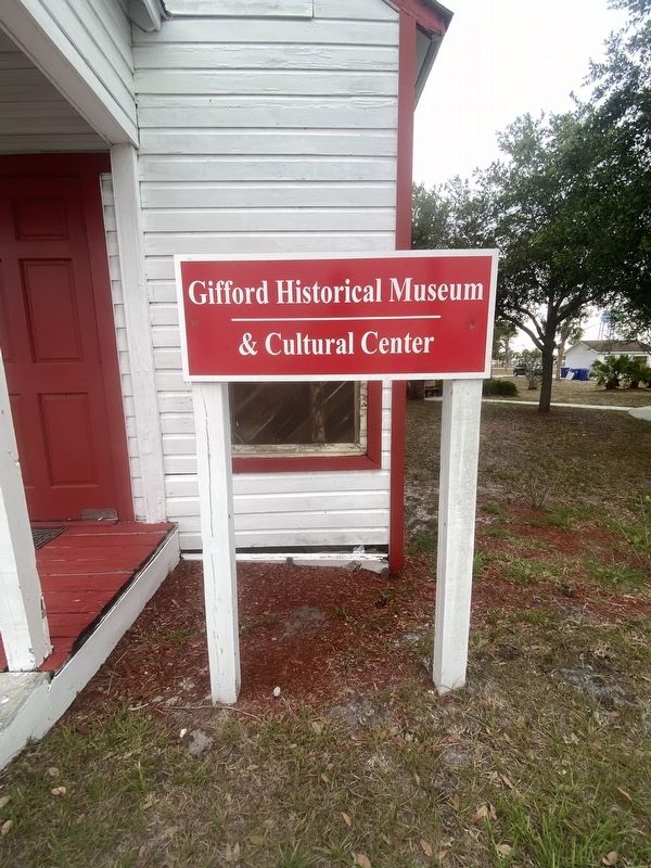Gifford Community Marker image. Click for full size.
