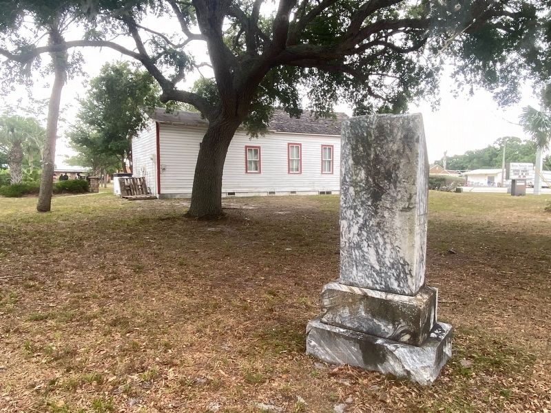 Vero Beach Grounds/Dubose Cemetery Marker image. Click for full size.