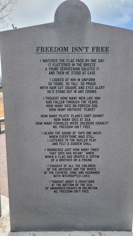 Circleville Veterans Memorial - Reverse Center Panel image. Click for full size.