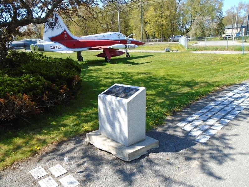 438 Squadron Memorial image. Click for full size.