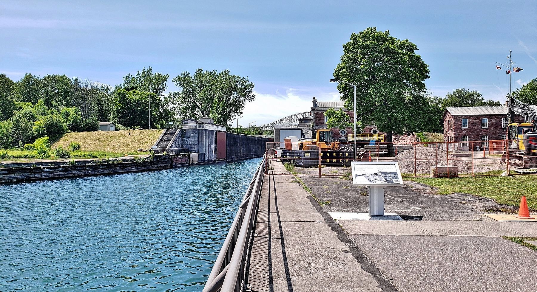 Sault Ste. Marie Canal / Canal de Sault Ste. Marie. Click for full size. Sault Ste. Marie Canal / Canal de Sault Ste. Marie image. Click for full size.