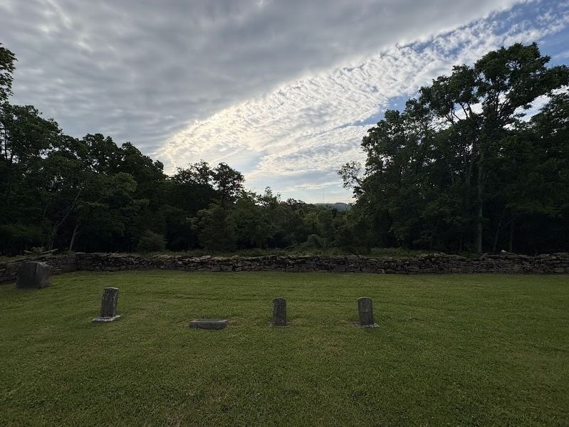 Northern-Hodge Cemetery looking east. image. Click for full size.