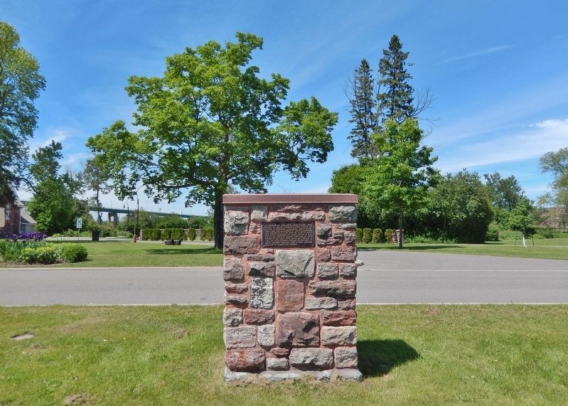 Canadian Veterans Memorial (<i>south side</i>) image. Click for full size.