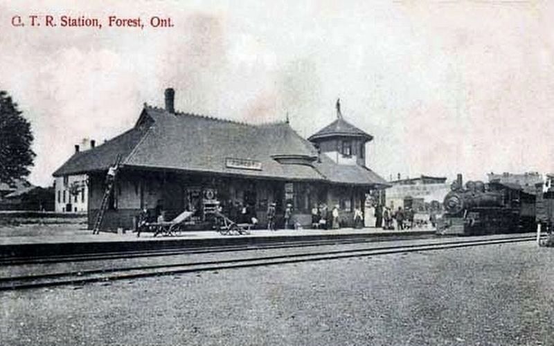Post Card of the Grand trunk Railway Station in Forest, ca 1907 image. Click for full size.