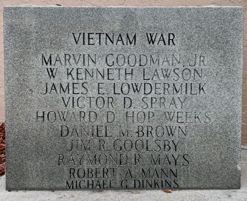 Okeechobee County War Memorial (left panel) image. Click for full size.