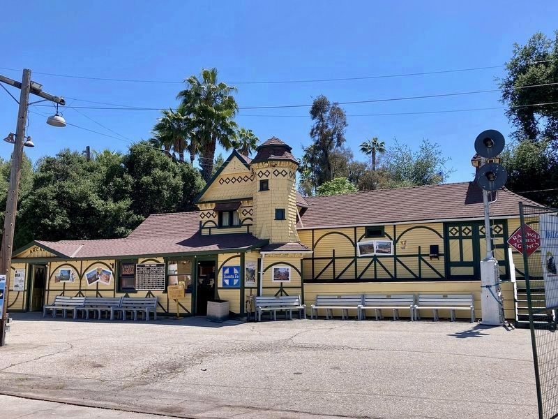 Santa Fe Station image. Click for full size.