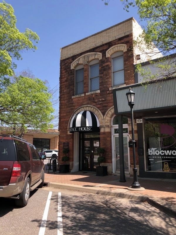 Citizens Bank Marker. Click for full size. Citizens Bank Marker image. Click for full size.