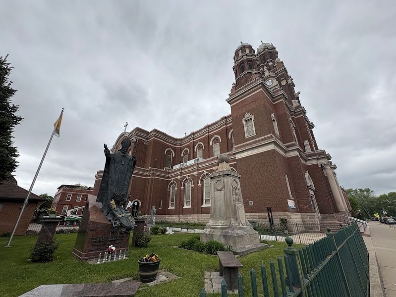 St. Hyacinth Basilica, Chicago image. Click for full size.
