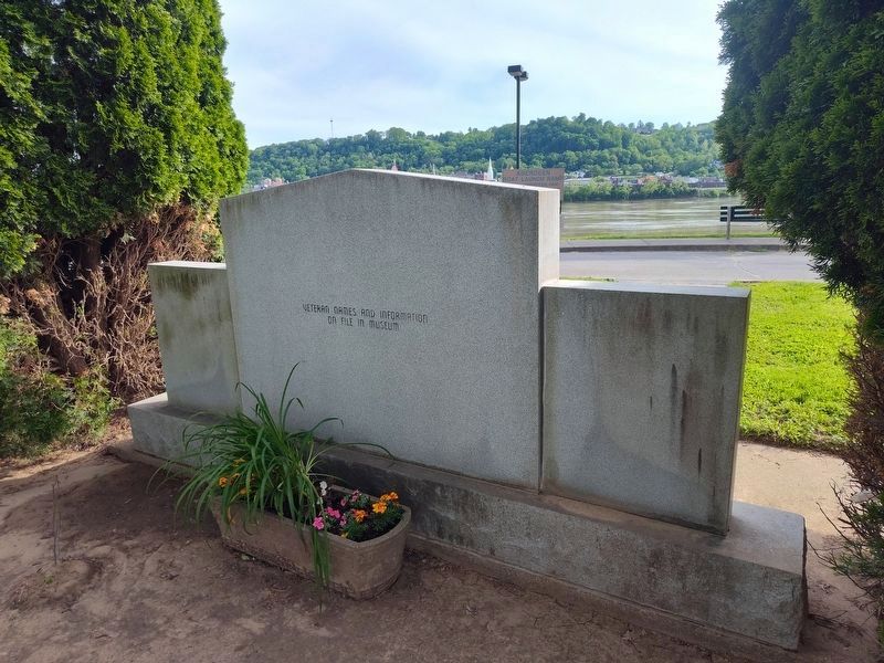Veterans Memorial image. Click for full size.
