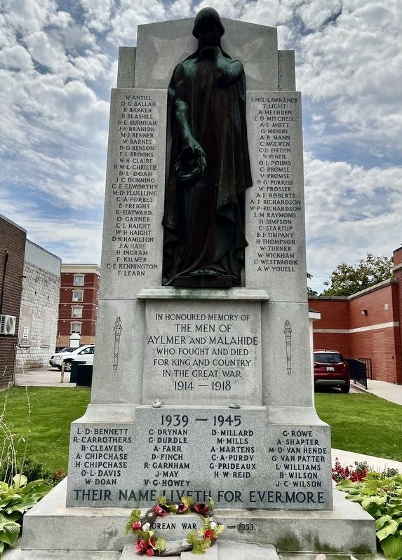 Aylmer Cenotaph image. Click for full size.