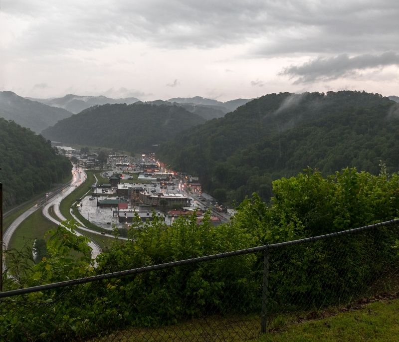 Pikeville - View from the Marker image. Click for full size.