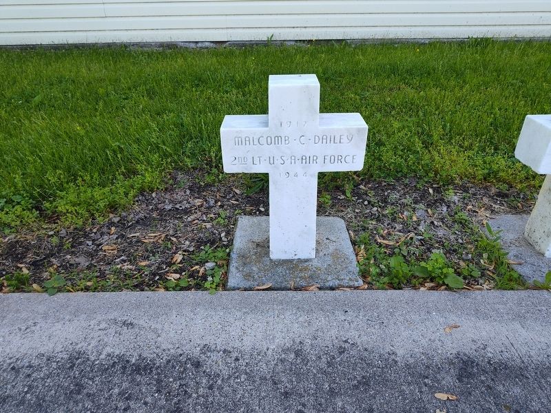 Rawson Veterans Memorial image. Click for full size.