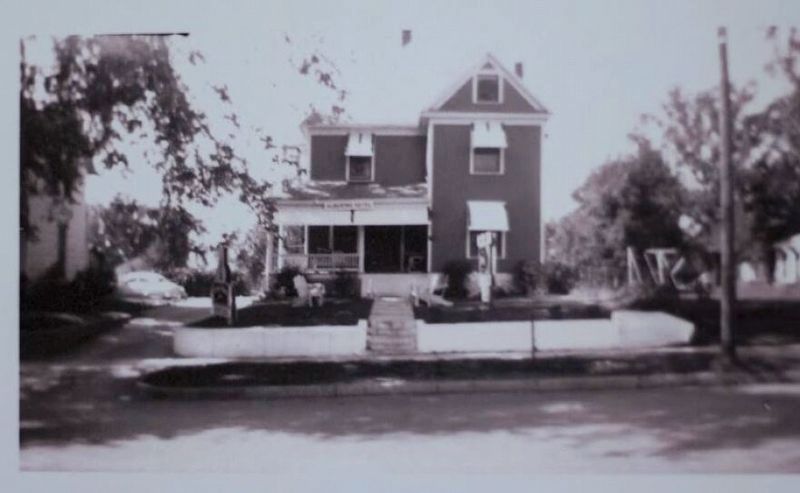Alberta's Hotel image. Click for full size.
