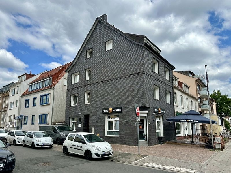 Kurt von Goessel Marker - wide view image. Click for full size.