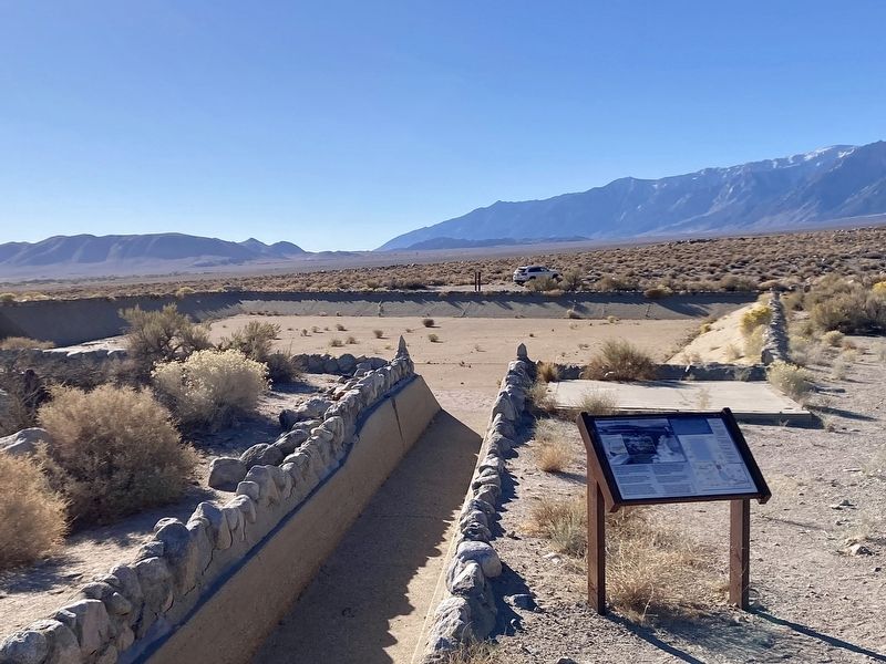 Reservoir and Marker. Click for full size. Reservoir and Marker image. Click for full size.