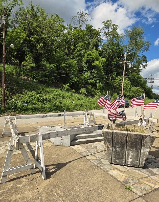 Homewood/Brushton World War II Memorial image. Click for full size.