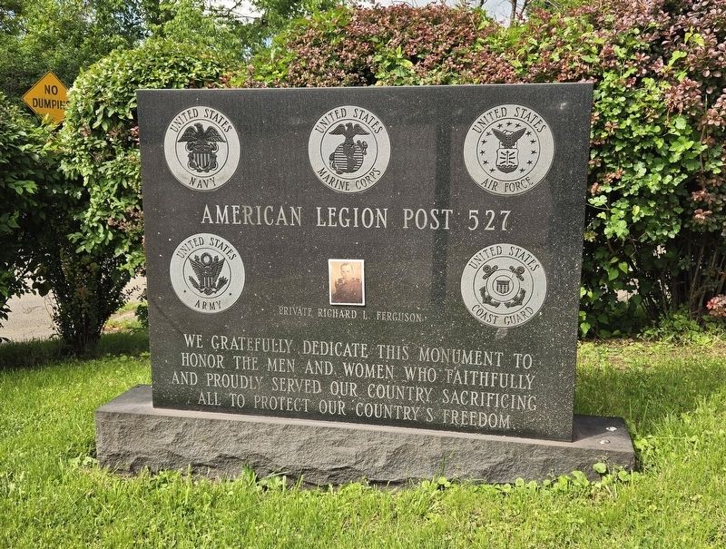 Veterans Memorial image. Click for full size.