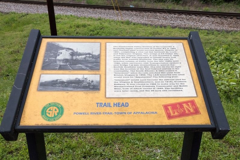Trail Head Marker. Click for full size. Trail Head Marker image. Click for full size.