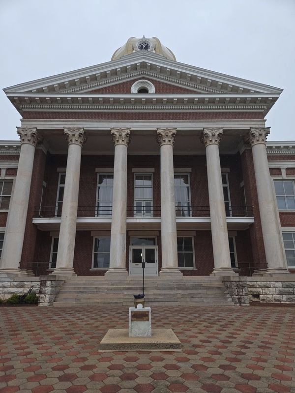 Flame of Freedom Memorial at the south entrance to the 1903 Bartow County Courthouse. Click for full size. Flame of Freedom Memorial at the south entrance to the 1903 Bartow County Courthouse image. Click for full size.