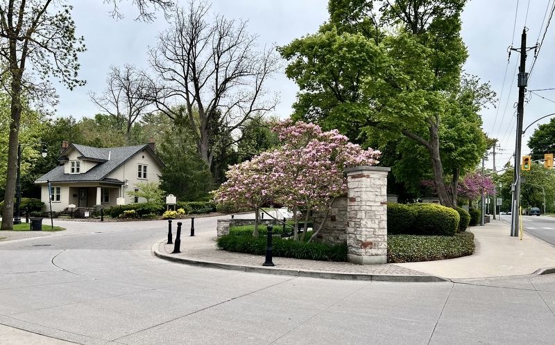 Entrance to Paletta Lakefront Park from Lakeshore Road (marker is visible at centre of photo) image. Click for full size.