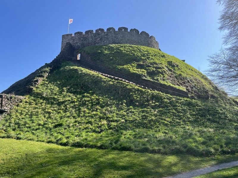 Totnes Castle. Click for full size. Totnes Castle image. Click for full size.