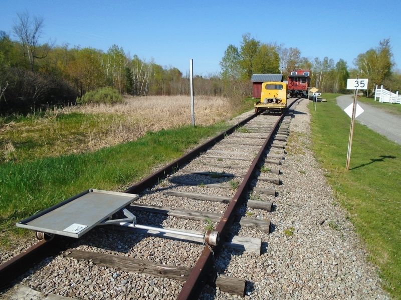 Track Dolly and Marker image. Click for full size.
