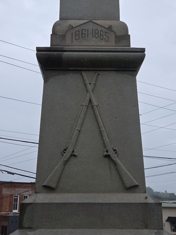 Bartow County Confederate Monument, northwest side image. Click for full size.