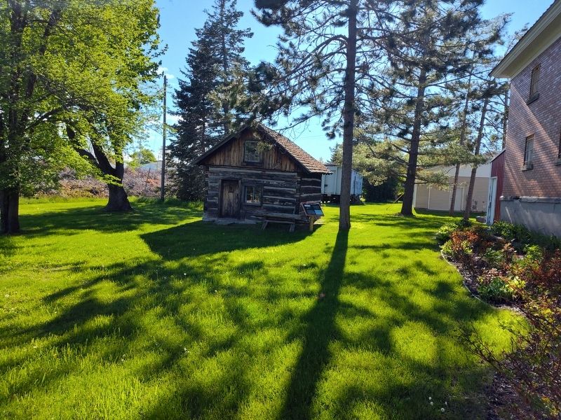 Cabin at Indian Point Marker. Click for full size. Cabin at Indian Point Marker image. Click for full size.
