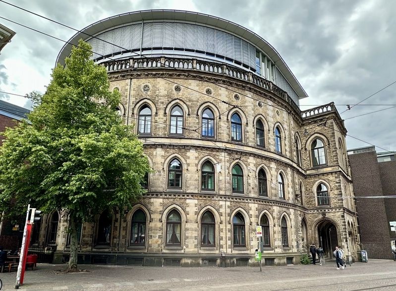 B�rsenhof / Stock Exchange - view from south image. Click for full size.