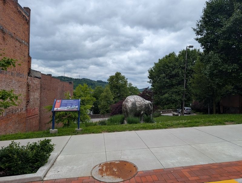 Elephants in Wheeling Marker image. Click for full size.
