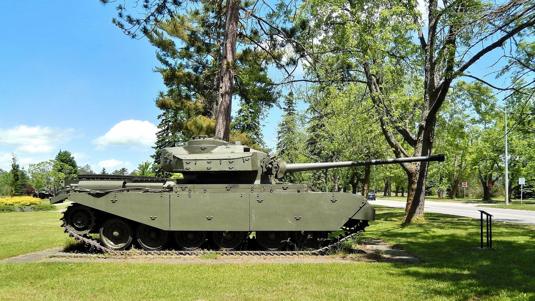 British Centurion MK5 Main Battle Tank / Char de combat principal britannique Centurion MK5. Click for full size. British Centurion MK5 Main Battle Tank / Char de combat principal britannique Centurion MK5 image. Click for full size.