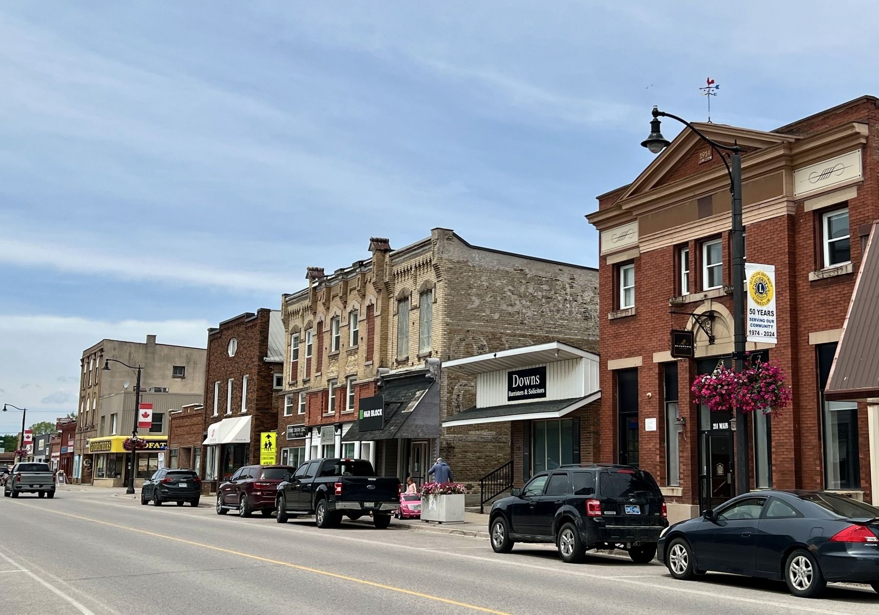 Main Street in Glencoe, 2025 image. Click for full size.