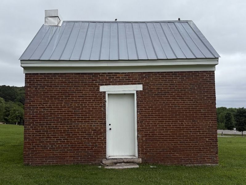 Enslaved Cabin at Ravenswood image. Click for full size.