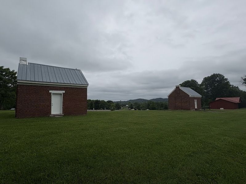 Enslaved Cabins at Ravenswood image. Click for full size.