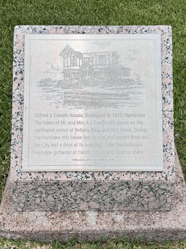 Alfred J. Condit House, Damaged in 1915 Hurricane Marker image. Click for full size.
