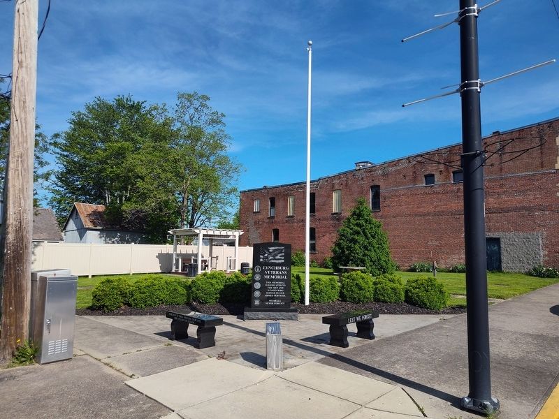 Lynchburg Veterans Memorial image. Click for full size.