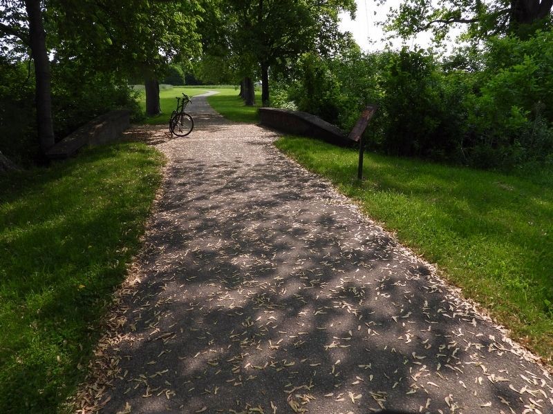 Otter Trail at Engineer's Bridge, looking north-east. Click for full size. Otter Trail at Engineer's Bridge, looking north-east image. Click for full size.