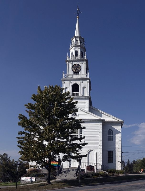 Middlebury Congregational Church in downtown Middlebury, Vermont. Click for full size. Middlebury Congregational Church in downtown Middlebury, Vermont image. Click for full size.