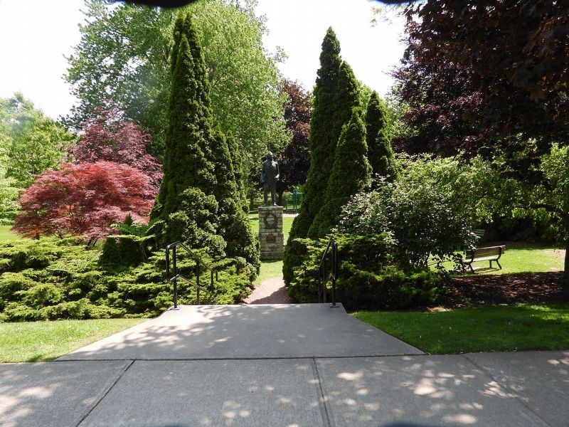 John Graves Simcoe statue, as seen from King Street image. Click for full size.